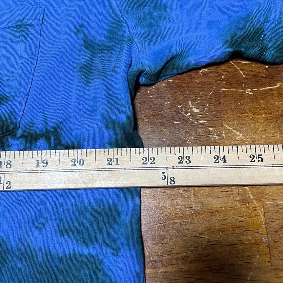 Custom tie dye handmade Blue and Green Tie-Dye T-Shirt - Picture 2 of 5